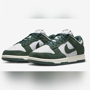 Womens Nike Dunk Low